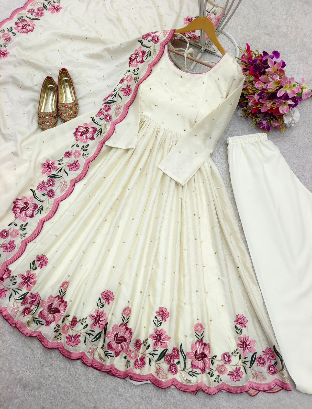 BEAUTIFUL GOWN SET