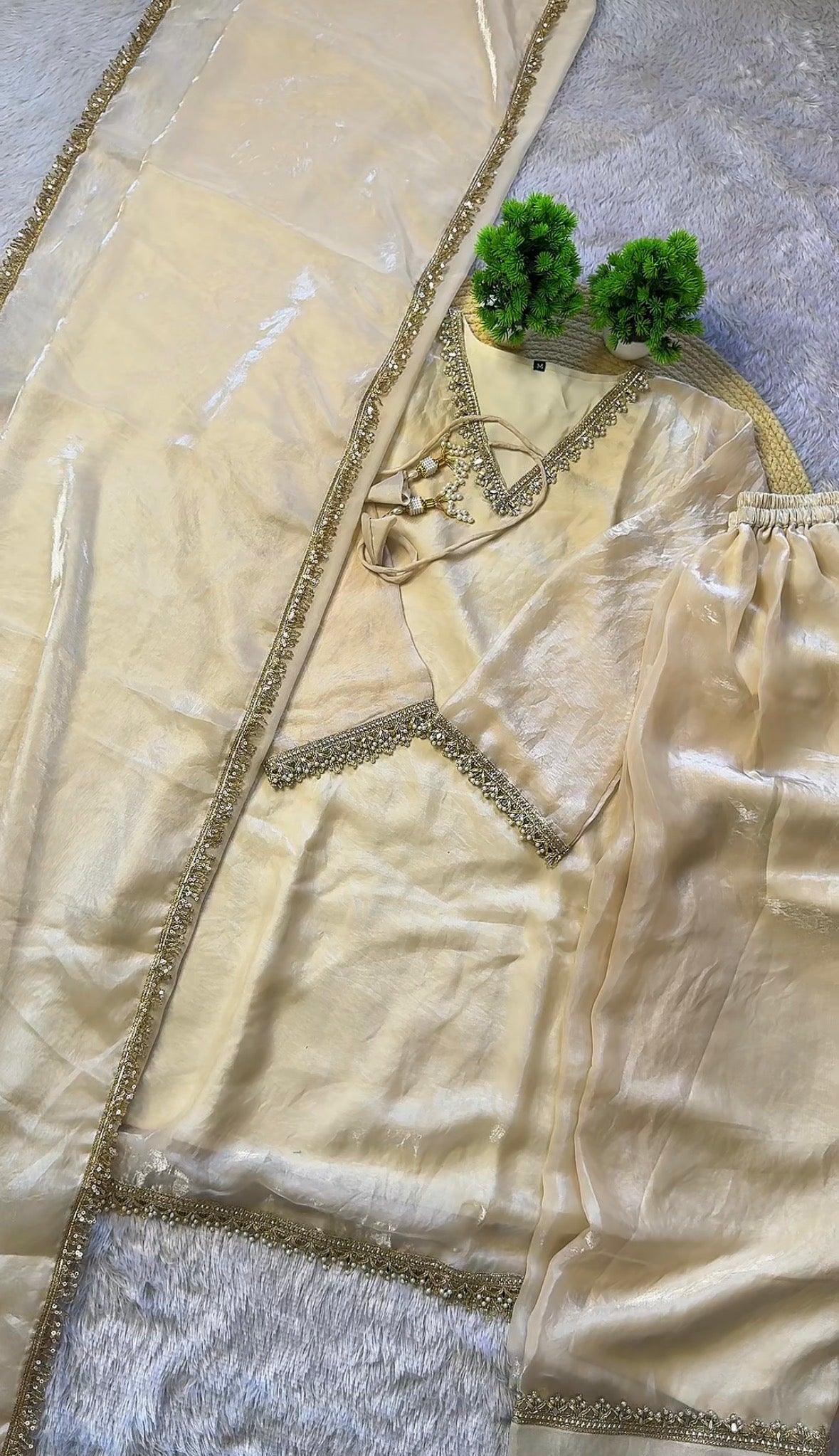 Fendy Satin Silk Farsi Set