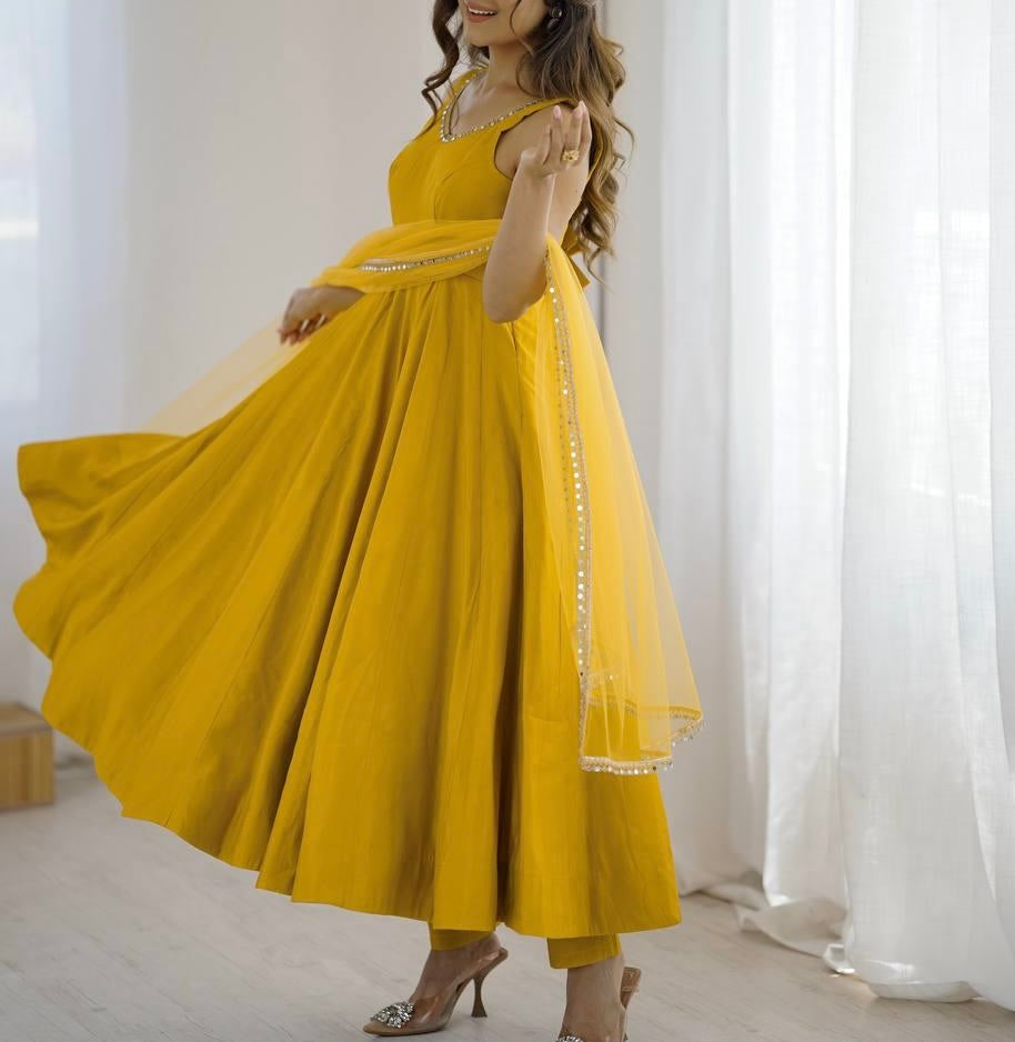 HEAVY PURE ROMAN SILK CHANDERI ANARKALI SET
