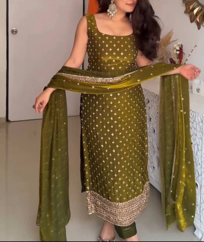 SPECIAL FENDY SILK EMBROIDERY SEQUENCE WORK TOP PANT WITH DUPATTA