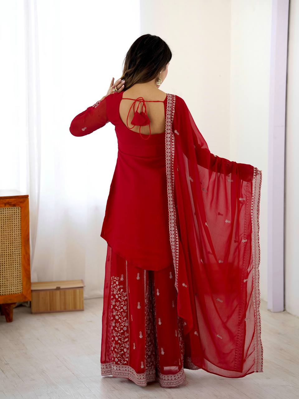FAUX GEORGETTE EMBROIDERY WITH SEQUIN AND THREAD DETAILING OUTFIT