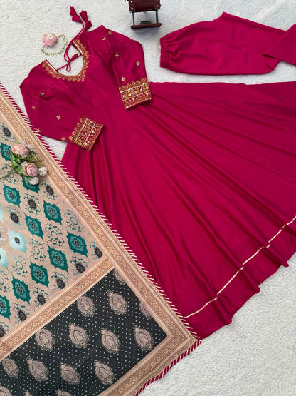 CLASSY TONES WITH PREMIUM FABRIC AND DETAILING
