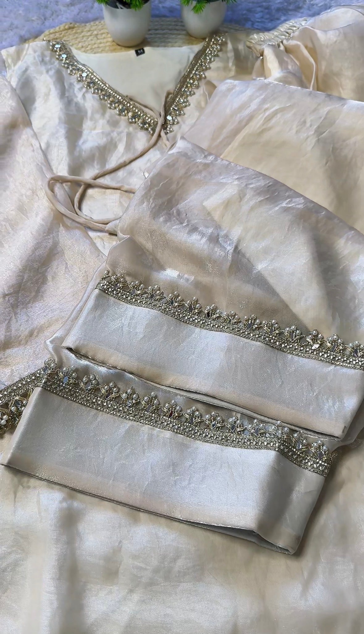 Fendy Satin Silk Farsi Set