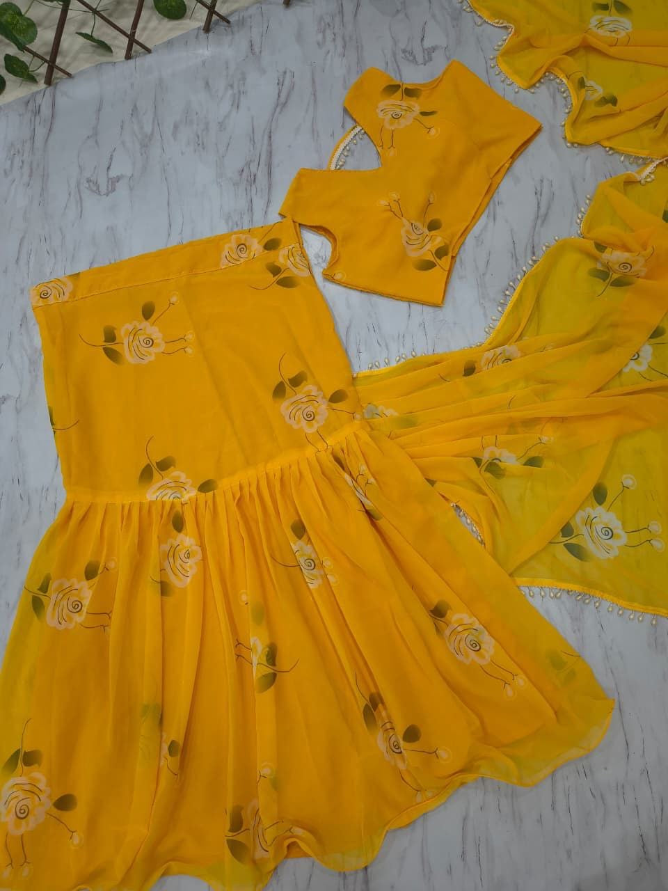 NEW PARTY WEAR LOOK PRINT WITH PLEATS AND FULL PICHO WORK LEHENGA SAREE