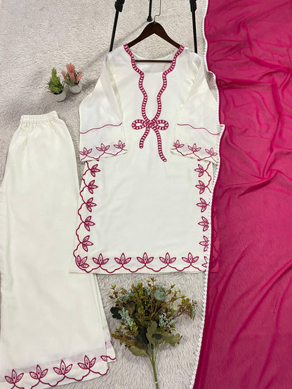 SUMMER SEASON WEAR PAKISTANI SUIT