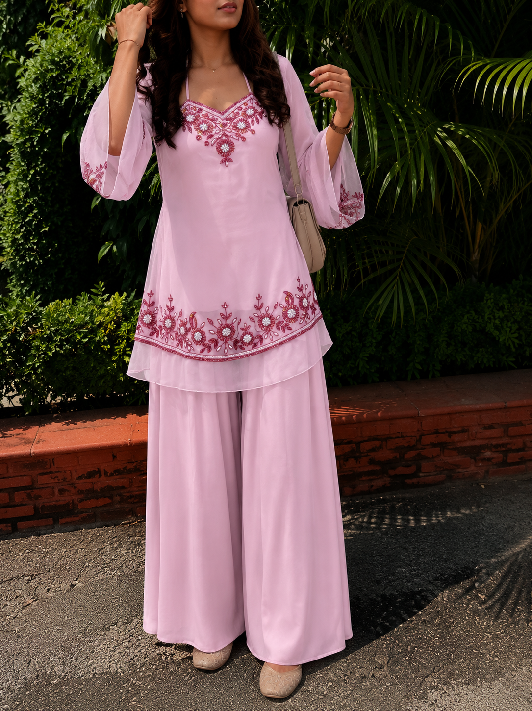 VIRAL SONPAPDI OUTFIT