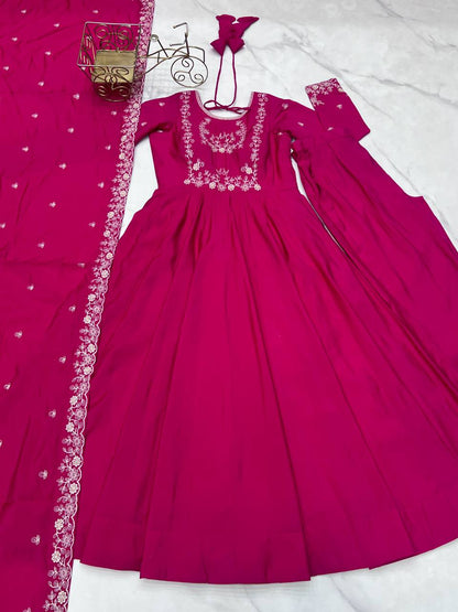 PERFECT FOR UPCOMING FESTIVITIES AND WEDDINGS, OFFERING COMFORT AND STYLE
