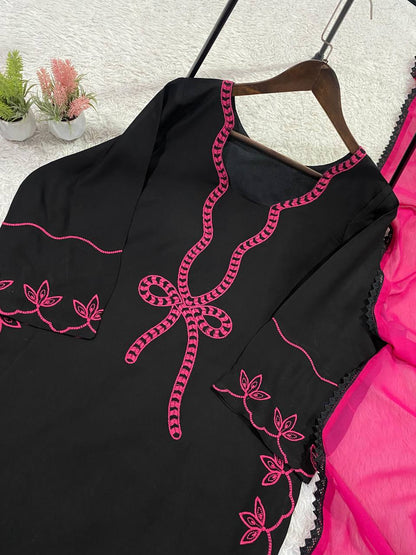 SUMMER SEASON WEAR PAKISTANI SUIT