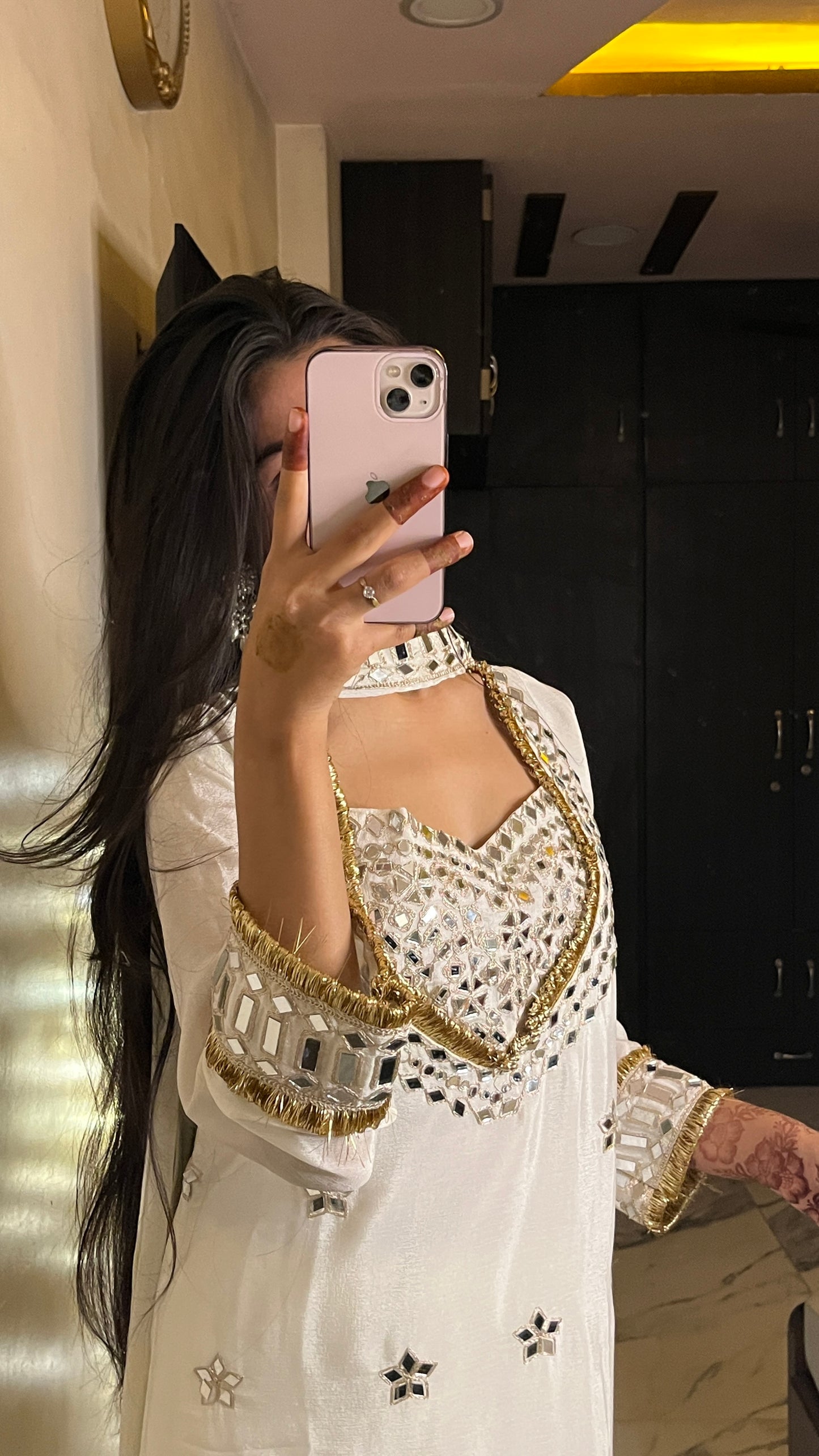 CHINON BUSTIER ZARI AND REAL MIRROR SET
