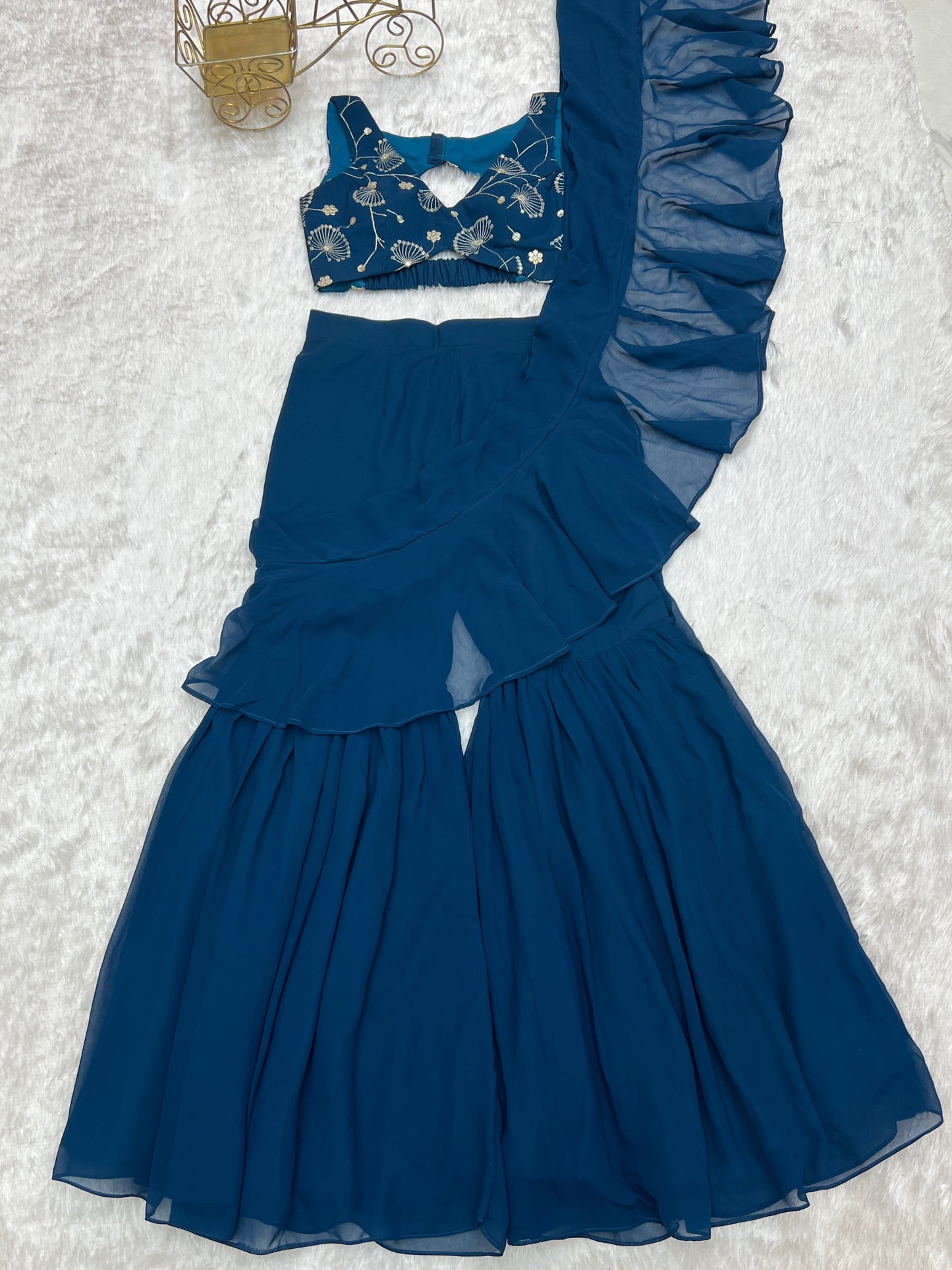 Nwe Wear Pure Fox Georgette With Plain Work Saree Sharara