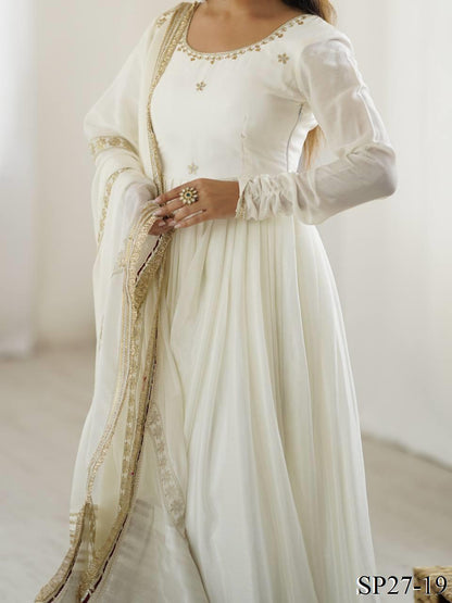 CHINNON HEAVY ANARKALI SUIT SET