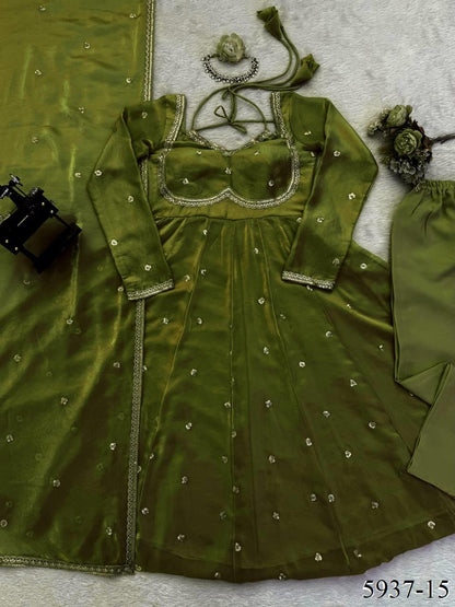 FENDY SILK VIRAL GOWN SET