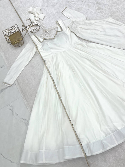 Viral Neck Design Anarkali Set