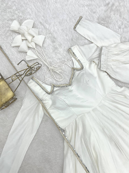 Viral Neck Design Anarkali Set