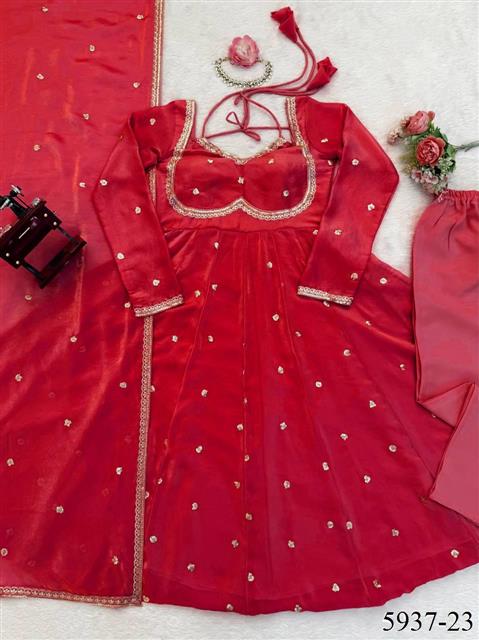 Viral Shimmer Gown Set