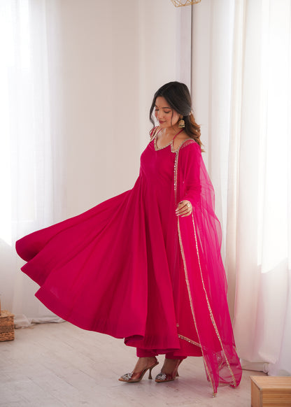 Viral Neck Design Anarkali Set